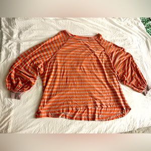 Free People Flowy top ☄️